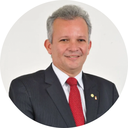 André Peixoto Figueredo Lima